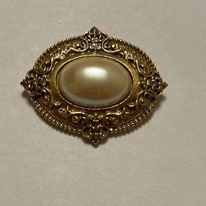 1928 Vintage Brooch